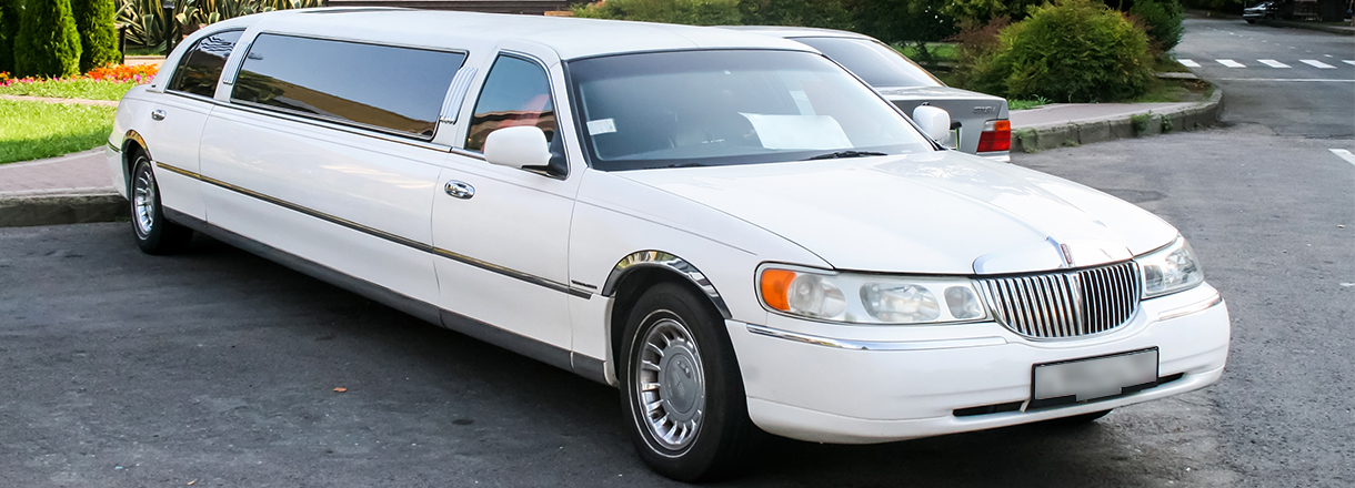 What are Some Limousine Etiquettes: Do’s and Don’ts